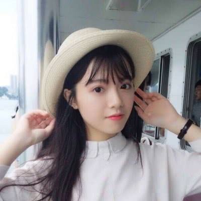 小S全家为其提前庆生 和老公依偎在一起太甜了